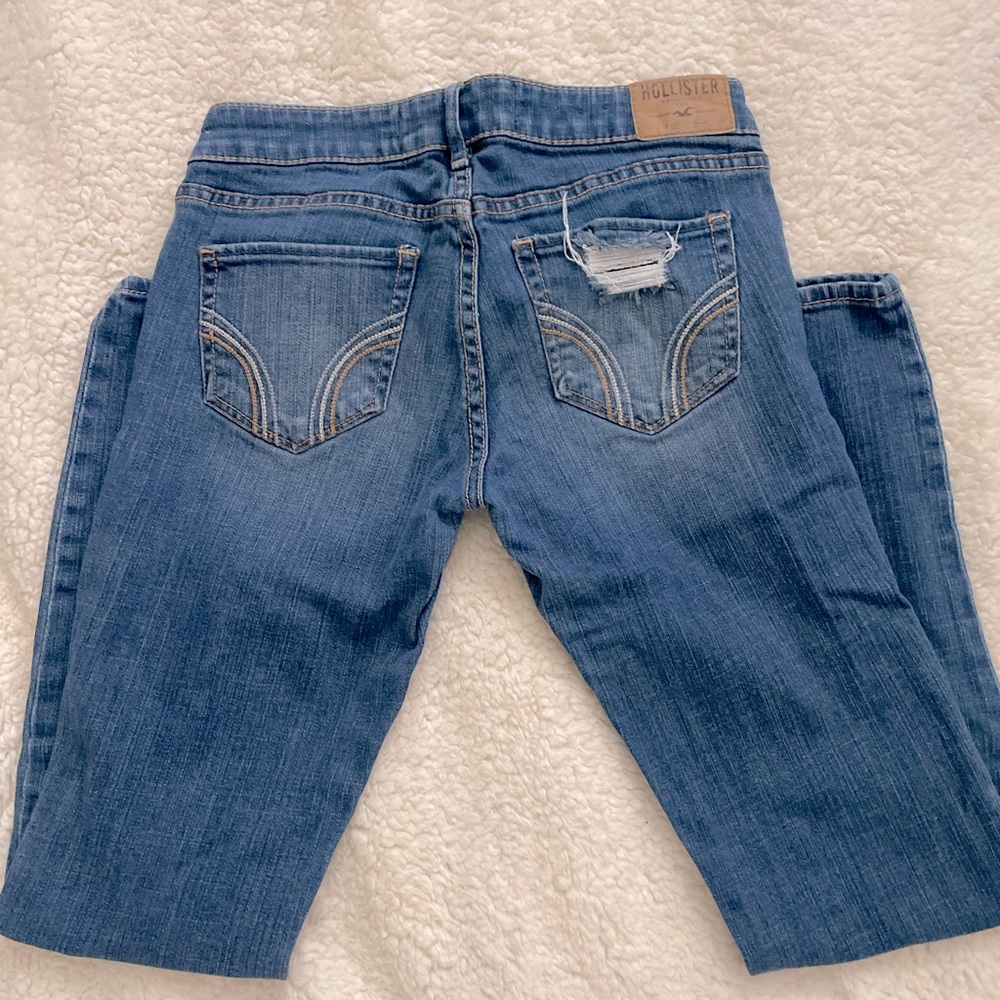 Women’s Hollister Jeans.